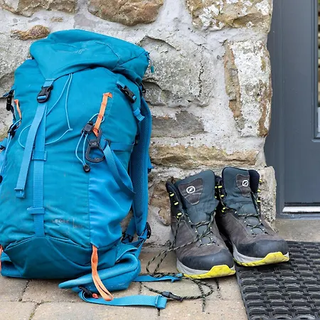 Hawks Barn - * 호턴 인 리블스데일