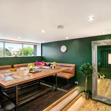 Hawks Barn - Holiday home *